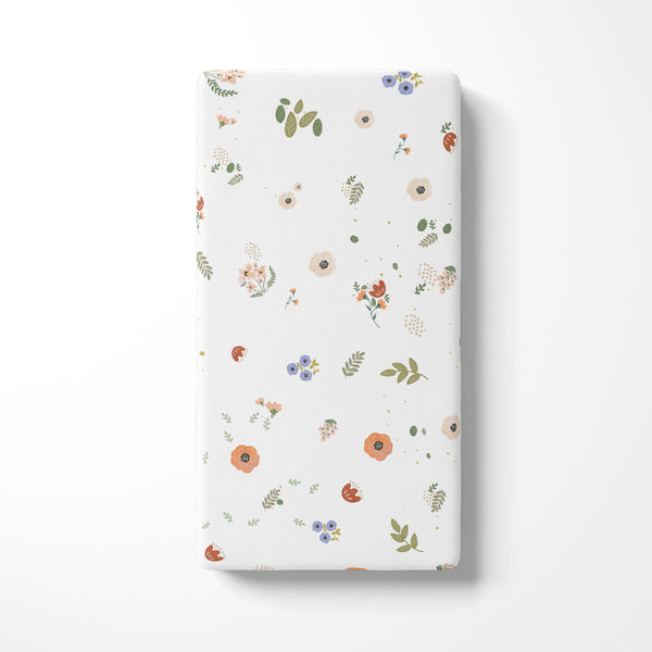 flores no lençol de elástico berço e mini cama